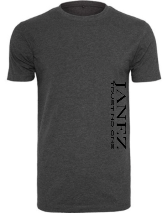 Round Neck T-Shirt "Trust No One" mit Druck links unterm Ärmel grau